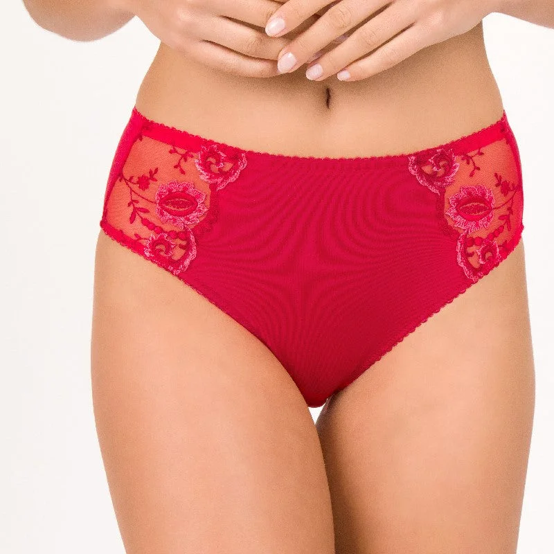 lightweight cotton briefs with a soft and stretchable fabric for everyday comfortProvence brief 0081305 546 tango red