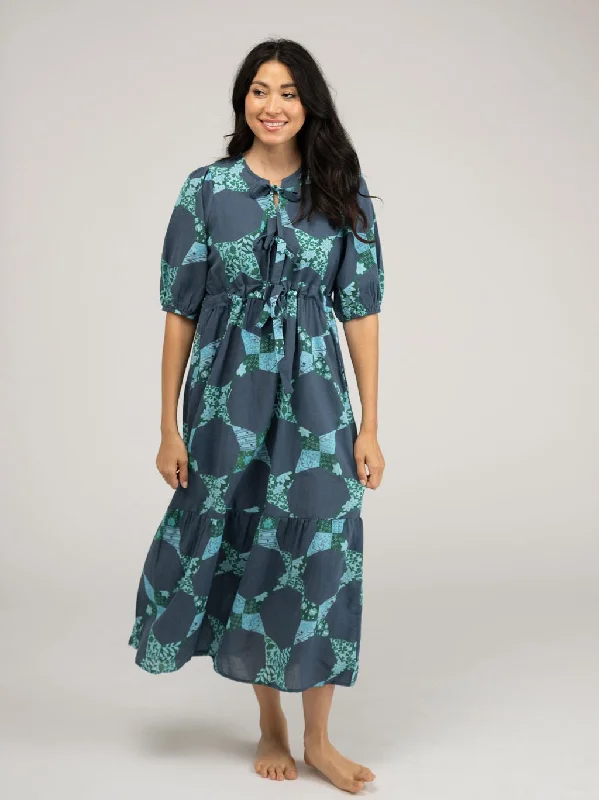 Women's Off-the-Shoulder DressesKit Made Maxi Dress | Navy Star Quilt