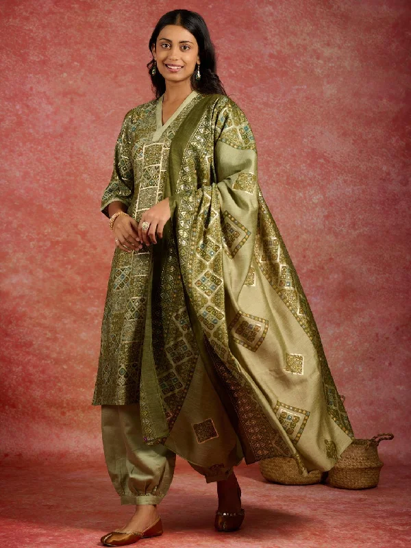 Women's Jumpsuits with Collarless DesignGreen Printed Silk Blend Straight Suit With Dupatta